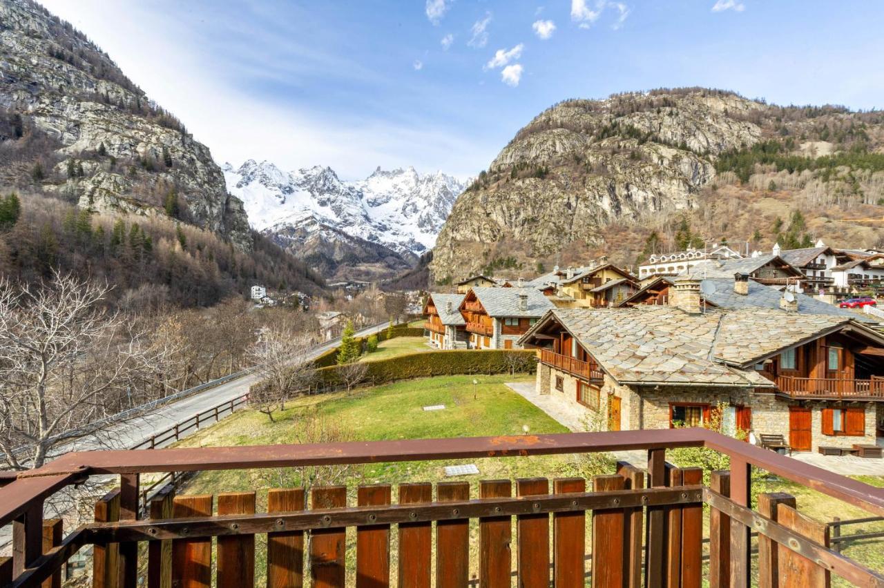 In Centro A Mont Blanc Appartement *