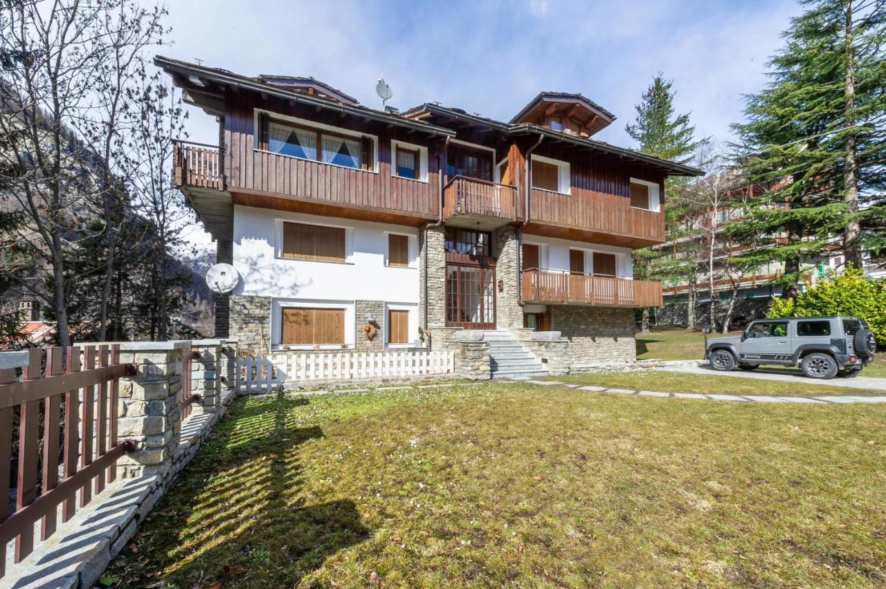 Appartement In Centro A Mont Blanc